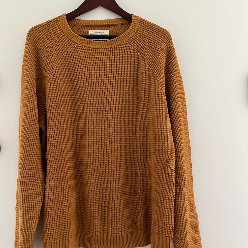 Rei Men’s Mustard Sweater